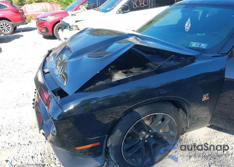 2020 Dodge Challenger R/T Scat Pack z USA, uszkodzony, nr VIN 2C3CDZFJ7LH117486